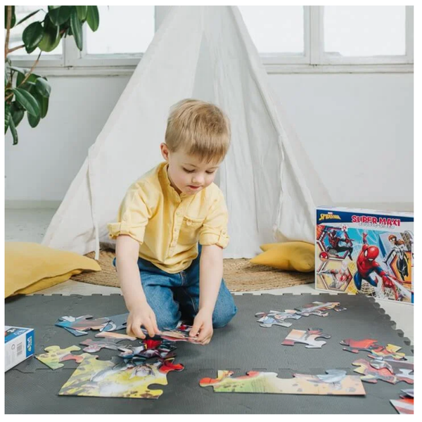Puzzle 24 SUPER MAXI Spiderman wyrusza do akcji