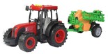 Traktor z maszyną rolniczą z opryskiwaczem CZ