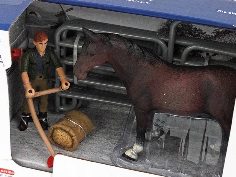 Zestaw Farma Figurki Koń opiekun zagroda - 4 Wzory